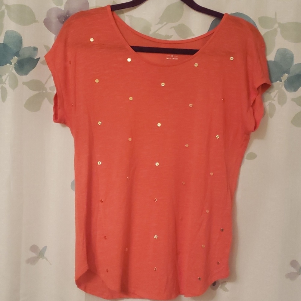 APT.9 Coral Top with gold details